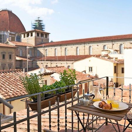 One Of A Kind Near The Duomo W/Balcony Palace Apt Florenţa Exterior foto