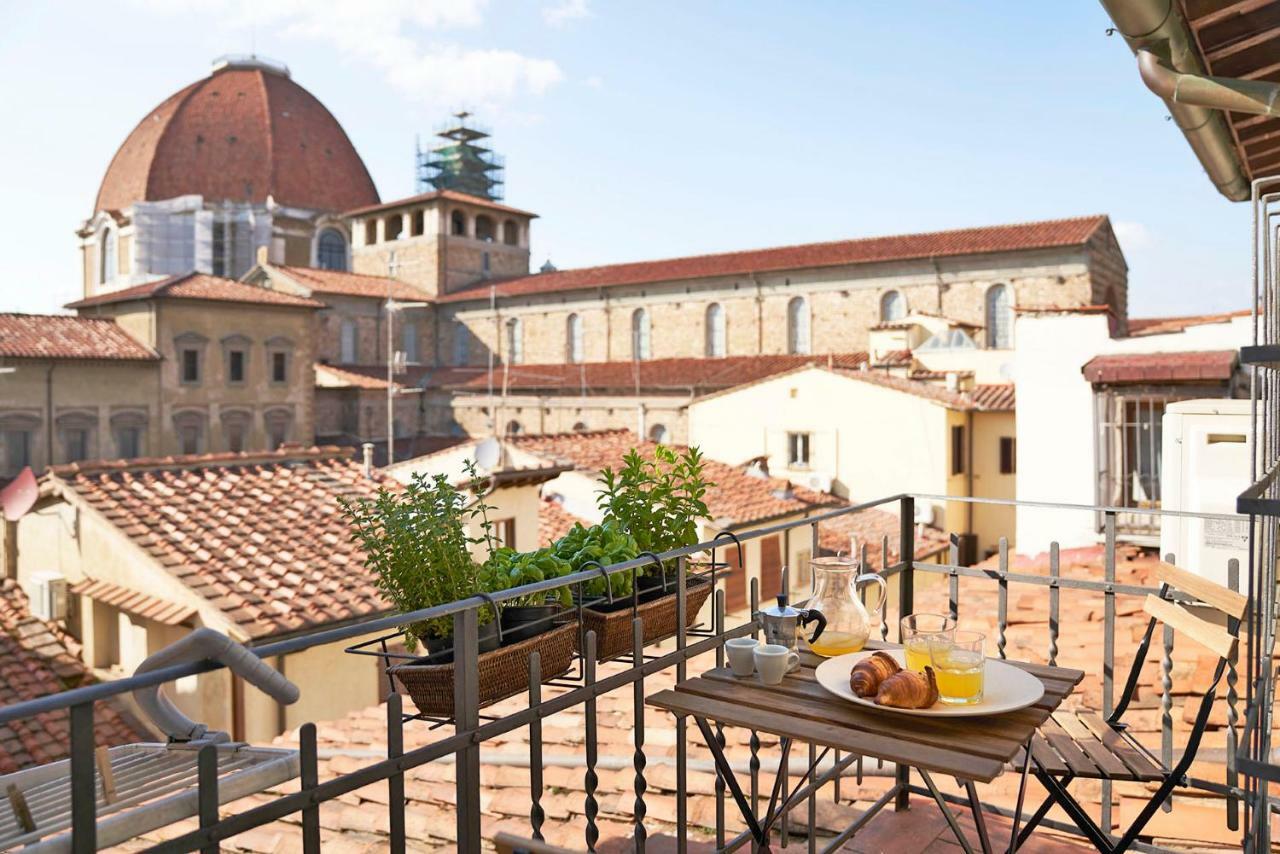 One Of A Kind Near The Duomo W/Balcony Palace Apt Florenţa Exterior foto